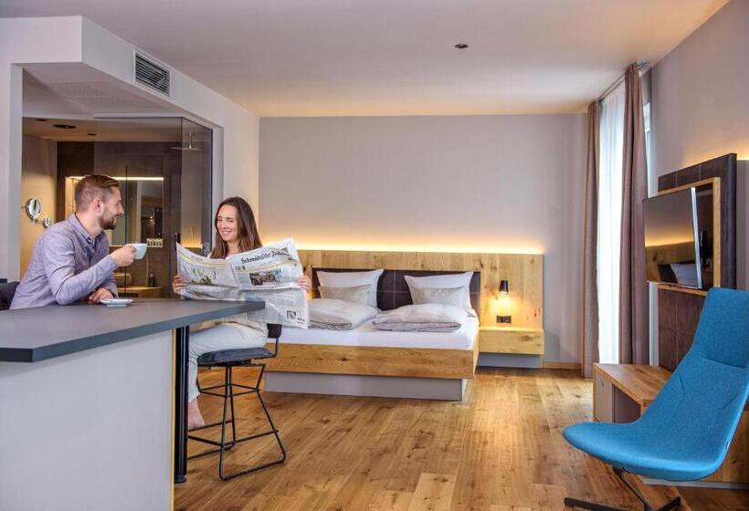 استودیوی استاندارد, Akzent Hotel Laupheimer Hof