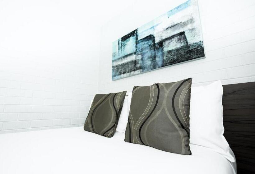 استودیوی استاندارد, Bay Hotel Apartments