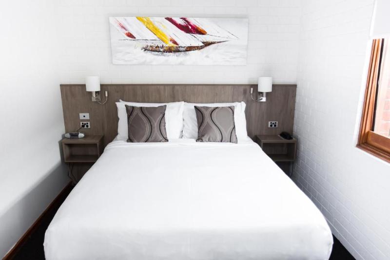 استودیو اجرایی, Bay Hotel Apartments