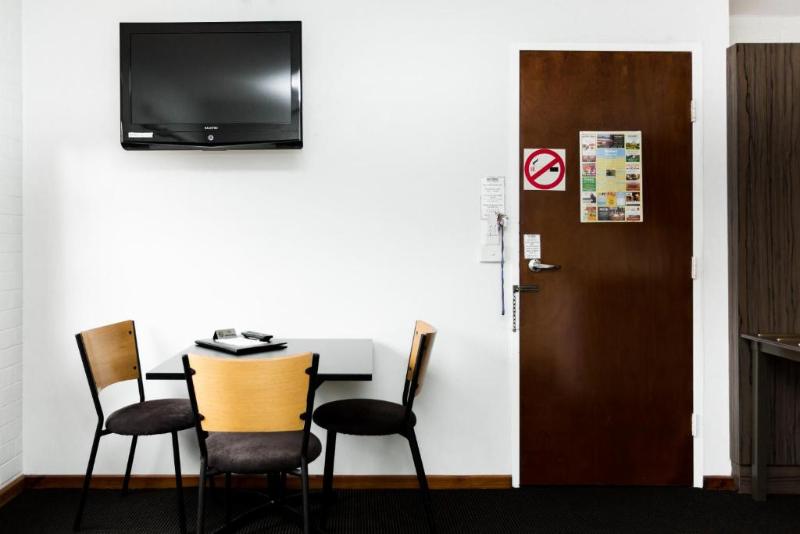 استودیوی استاندارد, Bay Hotel Apartments