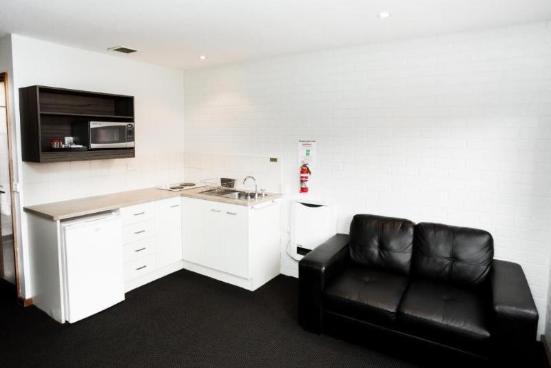 استودیوی استاندارد, Bay Hotel Apartments