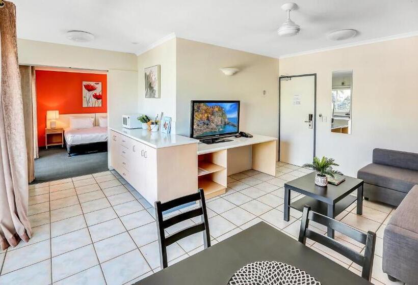 Family Room, Coral Tree Inn