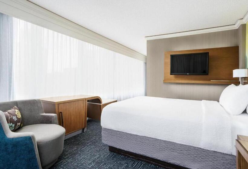Standard Room Superior Floor, Courtyard Chicago Downtown/magnificent Mile