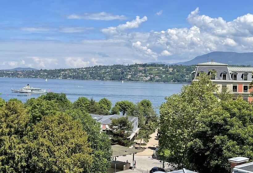 Standard Single Room, Geneva Hostel