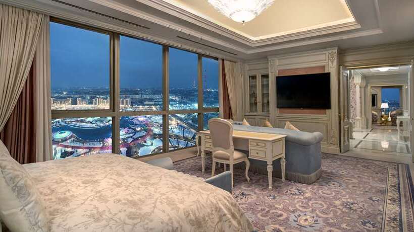 سوئیت با تخت بزرگ, Hilton Chongqing