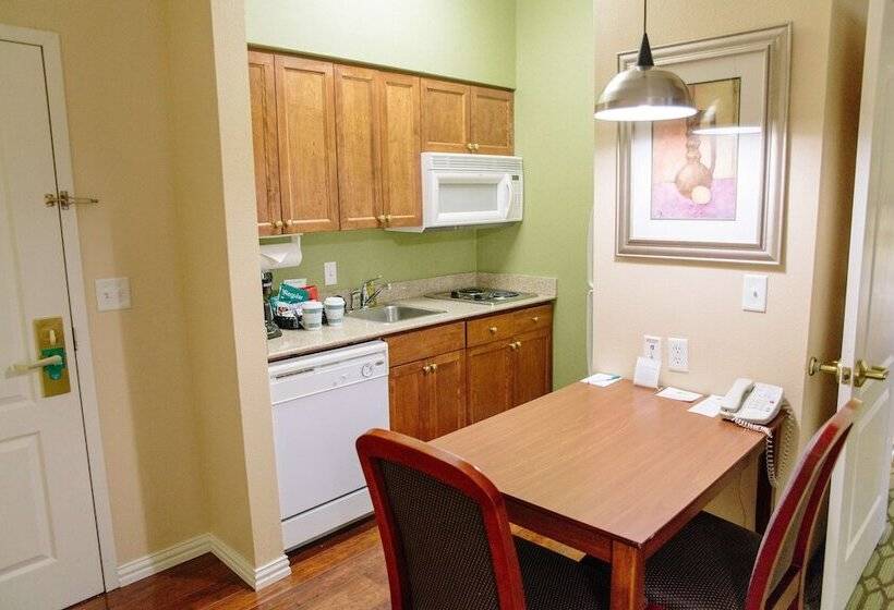 Suite Adapted for people with reduced mobility, Homewood Suites By Hilton College Station