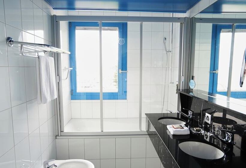 اتاق استاندارد, Hôtel Real Nyon By Happyculture