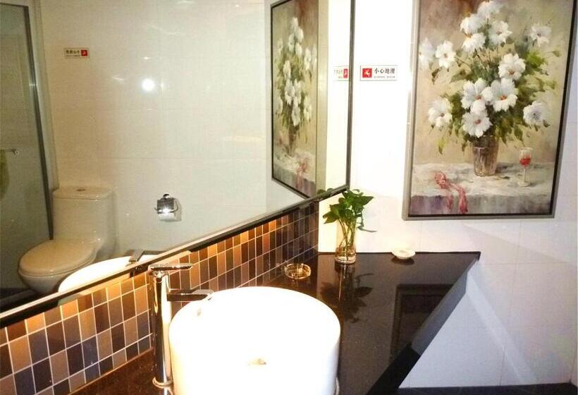 سوییت لوکس, Shenzhen Kaili Hotel, Guomao Shopping Mall