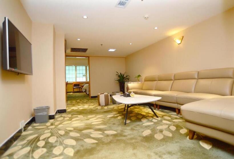سوییت لوکس, Shenzhen Kaili Hotel, Guomao Shopping Mall