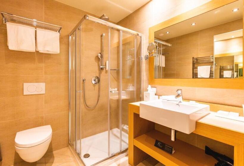 Habitación Comfort Vista Jardín, Kurhaus Cademario