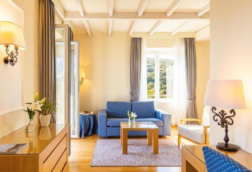 Junior Suite con Balcón, Kurhaus Cademario