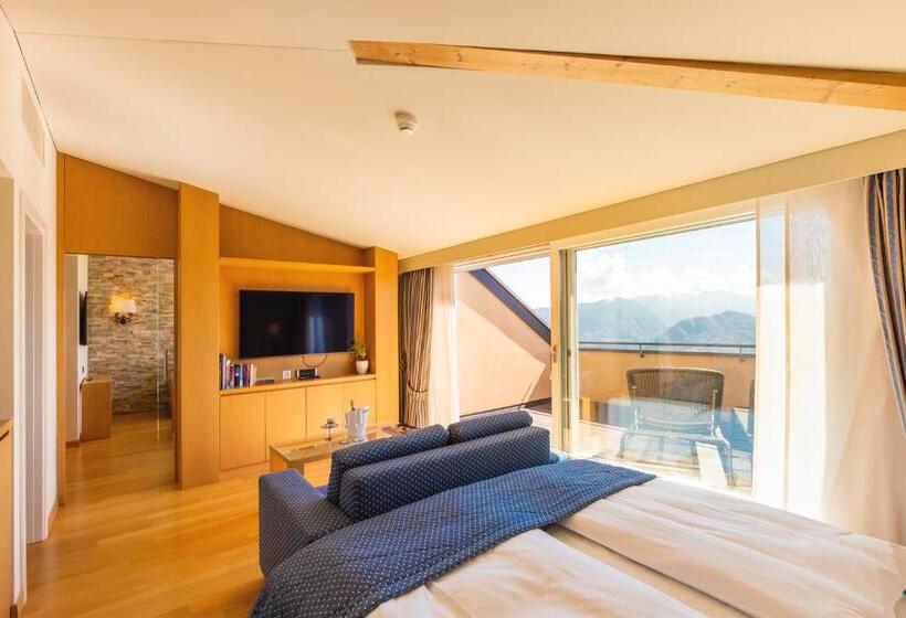 Suite Ático, Kurhaus Cademario