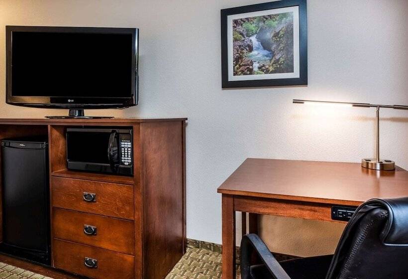 Standard Room Double Bed Adapted for people with reduced mobility, La Quinta Inn & Suites By Wyndham Grants Pass