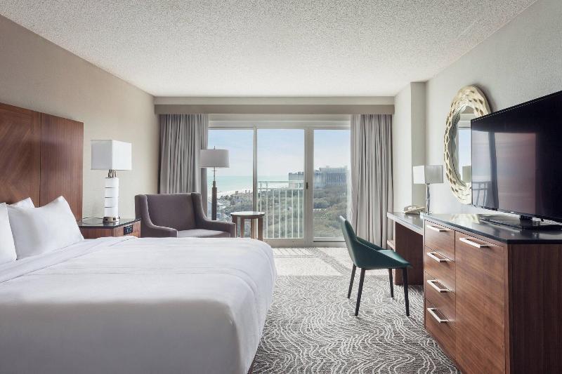 اتاق استاندارد با تخت بزرگ, Marriott Myrtle Beach Resort & Spa At Grande Dunes