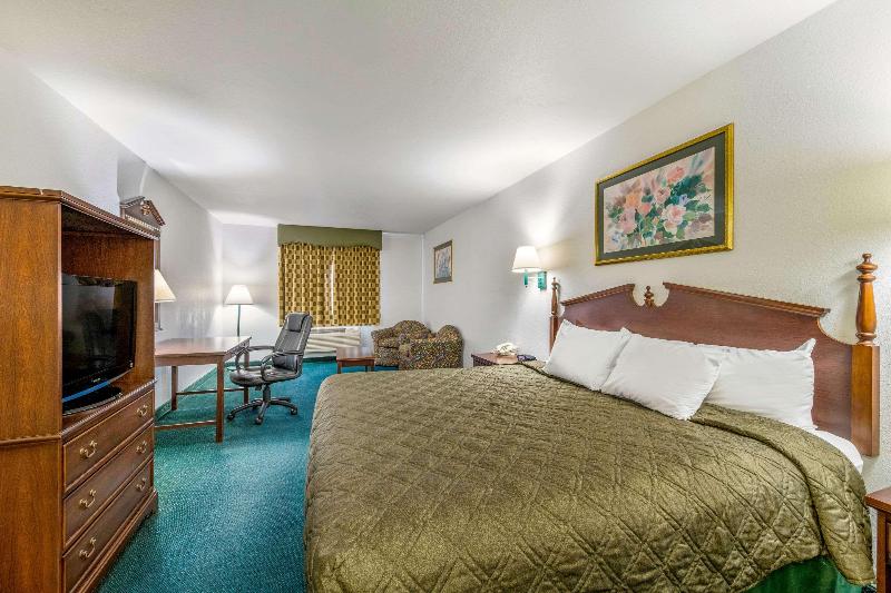 اتاق استاندارد با تخت بزرگ, Rodeway Inn Decatur