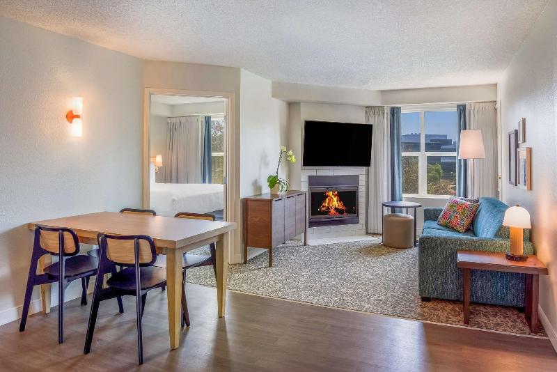 سوییت, Sonesta Es Suites San Francisco Airport Oyster Point Waterfront