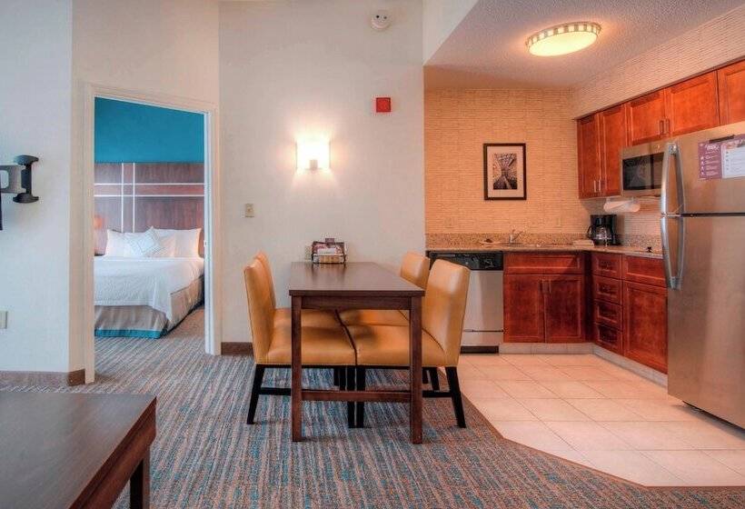 سوئیت 2 خوابه, Residence Inn Charlotte Uptown