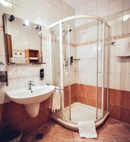 اتاق لوکس, Pohorje Village Wellbeing Resort   Wellness & Spa Hotel Bolfenk