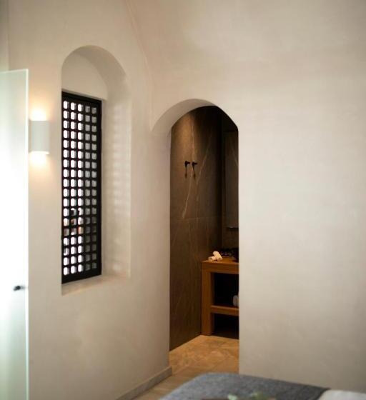 سوئیت با چشم‌انداز, Andromeda Villas & Spa Resort