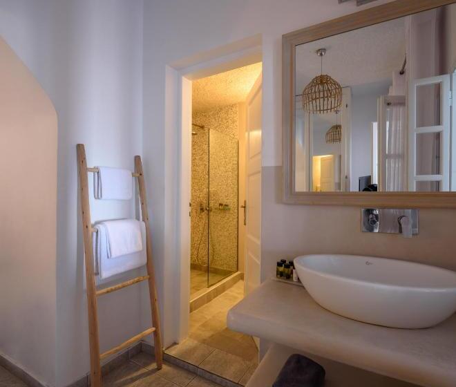 اتاق استاندارد چهار تخته, Andromeda Villas & Spa Resort