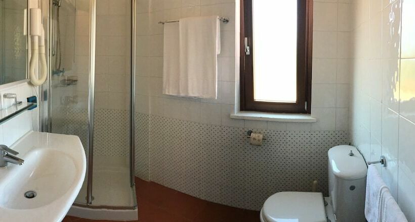 经济房, Cala Rosa Club
