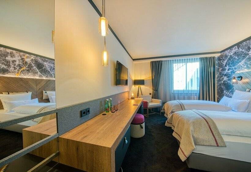 اتاق اجرایی, Fourside Hotel Salzburg, Trademark Collection By Wyndham