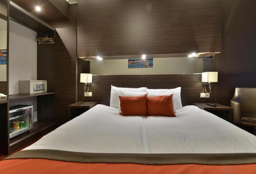 Standard Room, City Inn