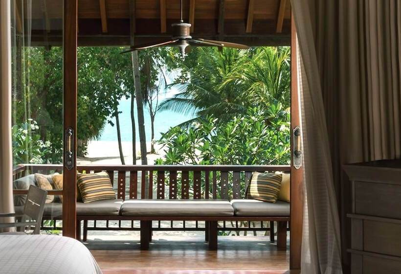 اتاق استاندارد با چشم‌انداز دریا, Four Seasons Resort Langkawi, Malaysia