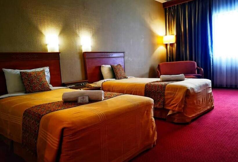 Deluxe Room, Grand Continental Kuching