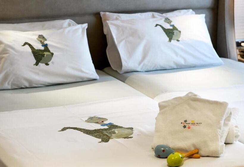 اتاق استاندارد تودرتو, Grand Hotel Palace
