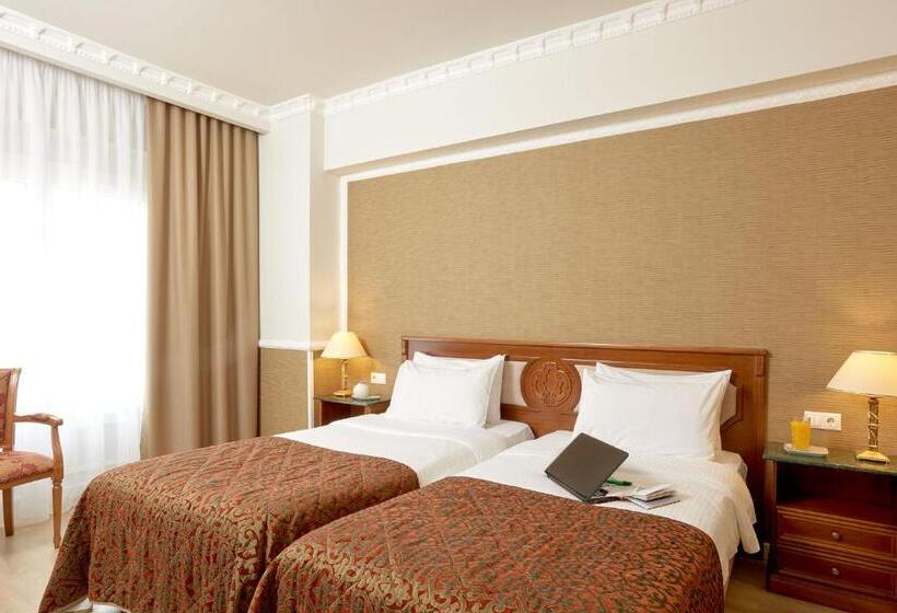 اتاق تودرتو کلاسیک, Grand Hotel Palace