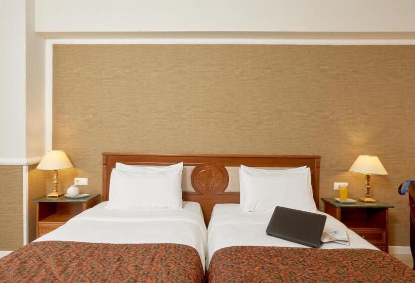 اتاق تودرتو کلاسیک, Grand Hotel Palace