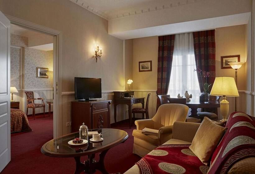 اتاق استاندارد تودرتو, Grand Hotel Palace