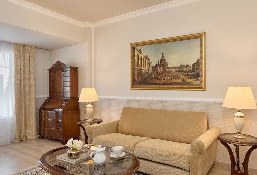 سوئیت کلاسیک, Grand Hotel Palace