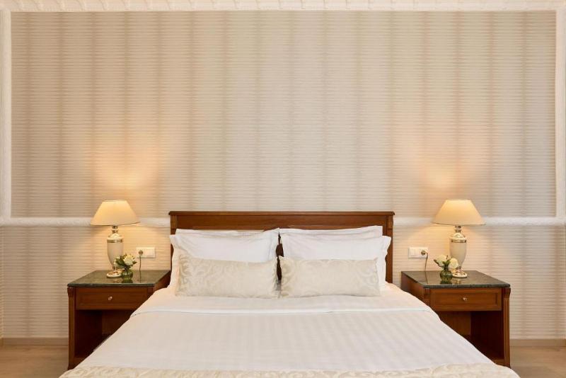 سوئیت کلاسیک, Grand Hotel Palace