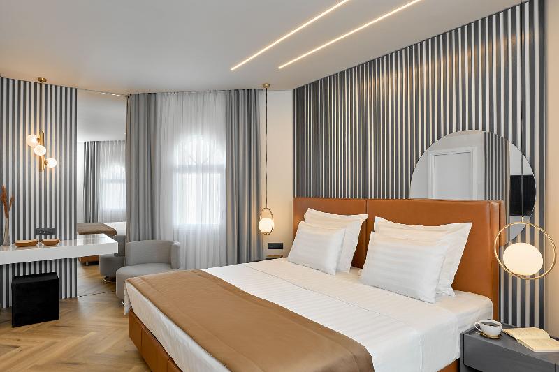سوییت لوکس, Grand Hotel Palace