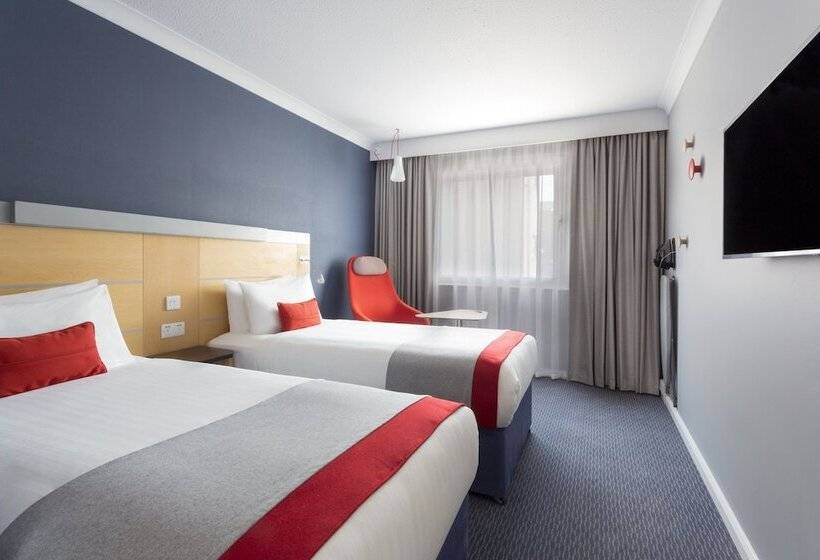 Standard Room, Holiday Inn Express Earls Court, An Ihg