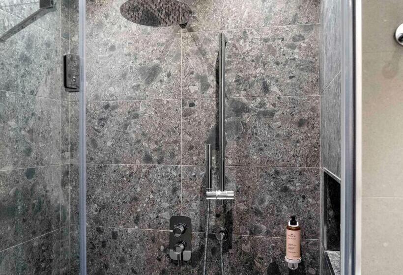 اتاق پرستیژ, Mercure Palermo Centro