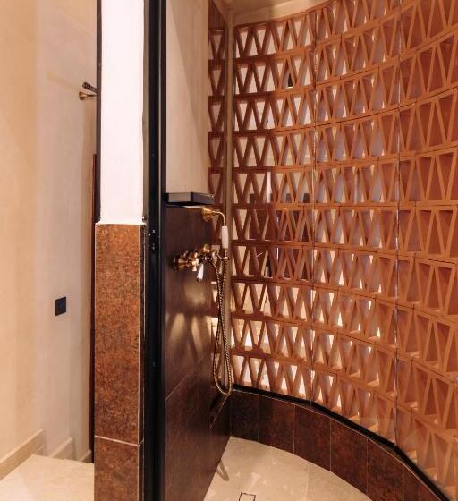 اتاق سوپریور, Meroviglia Boutique