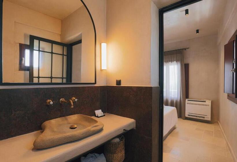 اتاق سوپریور, Meroviglia Boutique
