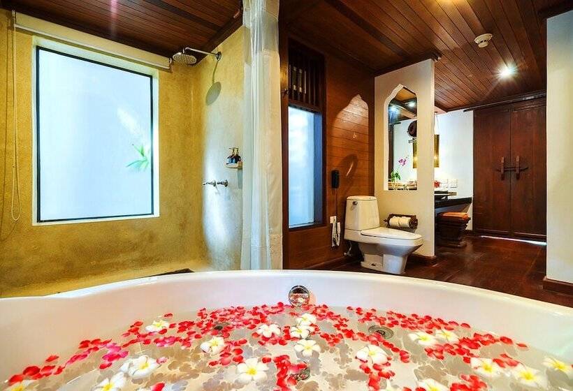 جناح مطلّ علي حمام السباحة, Muang Samui Spa Resort