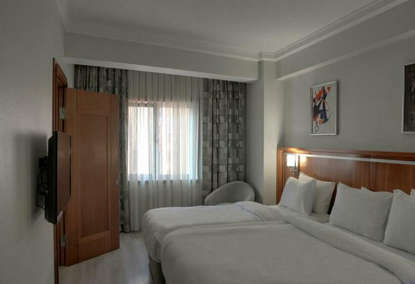 اتاق استاندارد, Orka Royal Hotel & Spa