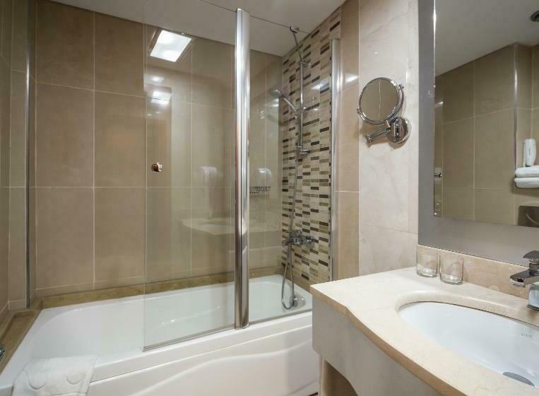 اتاق استاندارد سه نفره, Orka Royal Hotel & Spa