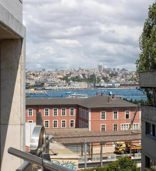 اتاق استاندارد, Orka Royal Hotel & Spa