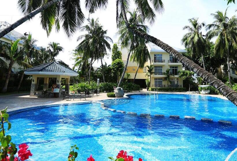 سوییت با چشم‌انداز باغ, Palm Beach Resort & Spa
