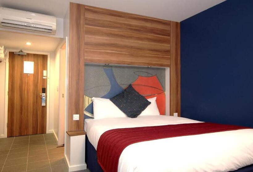 Executive Rum, Ramada By Wyndham London Stansted Airport