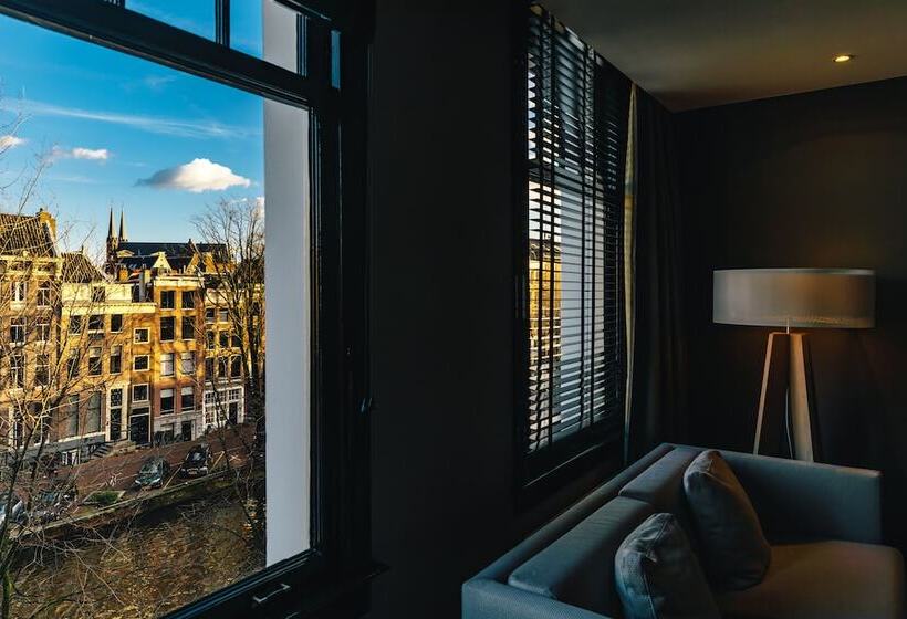 Junior Suite with Views, The Dylan Amsterdam