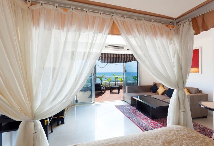 اتاق لوکس با چشم‌انداز دریا, Orchid Hotel And Spa Kalim Bay