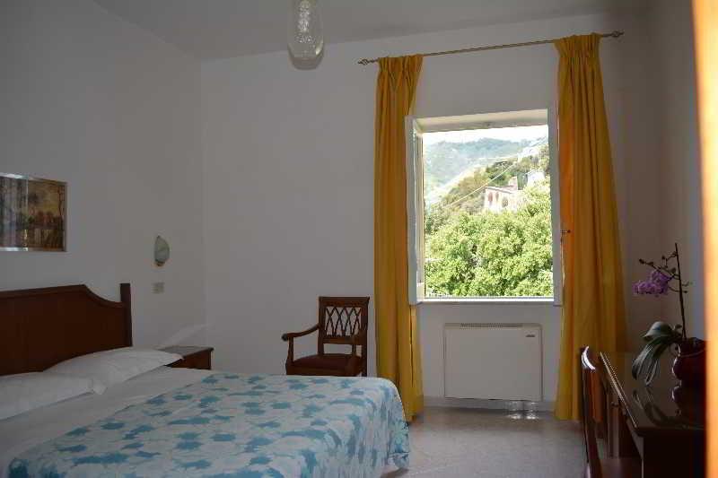 带泳池观景的豪华房, Woraburi Phuket Resort & Spa   Sha Plus