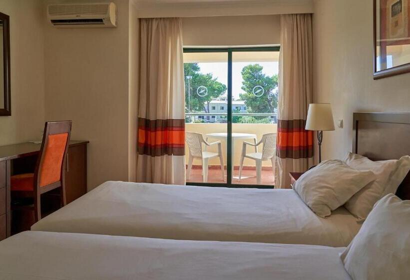 اتاق لوکس با چشم‌انداز شهر, The Navigator - Palm Oasis Alvor - All Inclusive